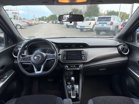 Used 2018 Nissan Kicks SV w/ Exterior Package FWD image 22