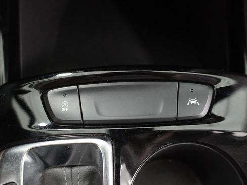 Used 2025 Chevrolet Trax ACTIV w/ Driver Confidence Package FWD image 28