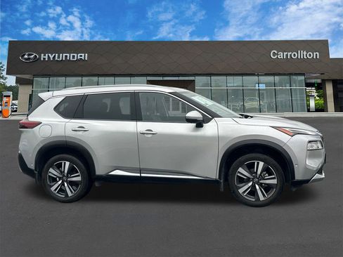 Used 2023 Nissan Rogue Platinum w/ Platinum Premium Package image 4