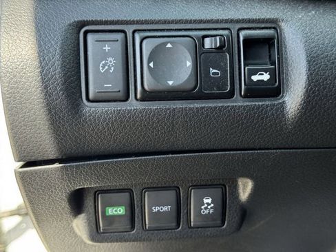 Used 2018 Nissan Sentra SV FWD image 20