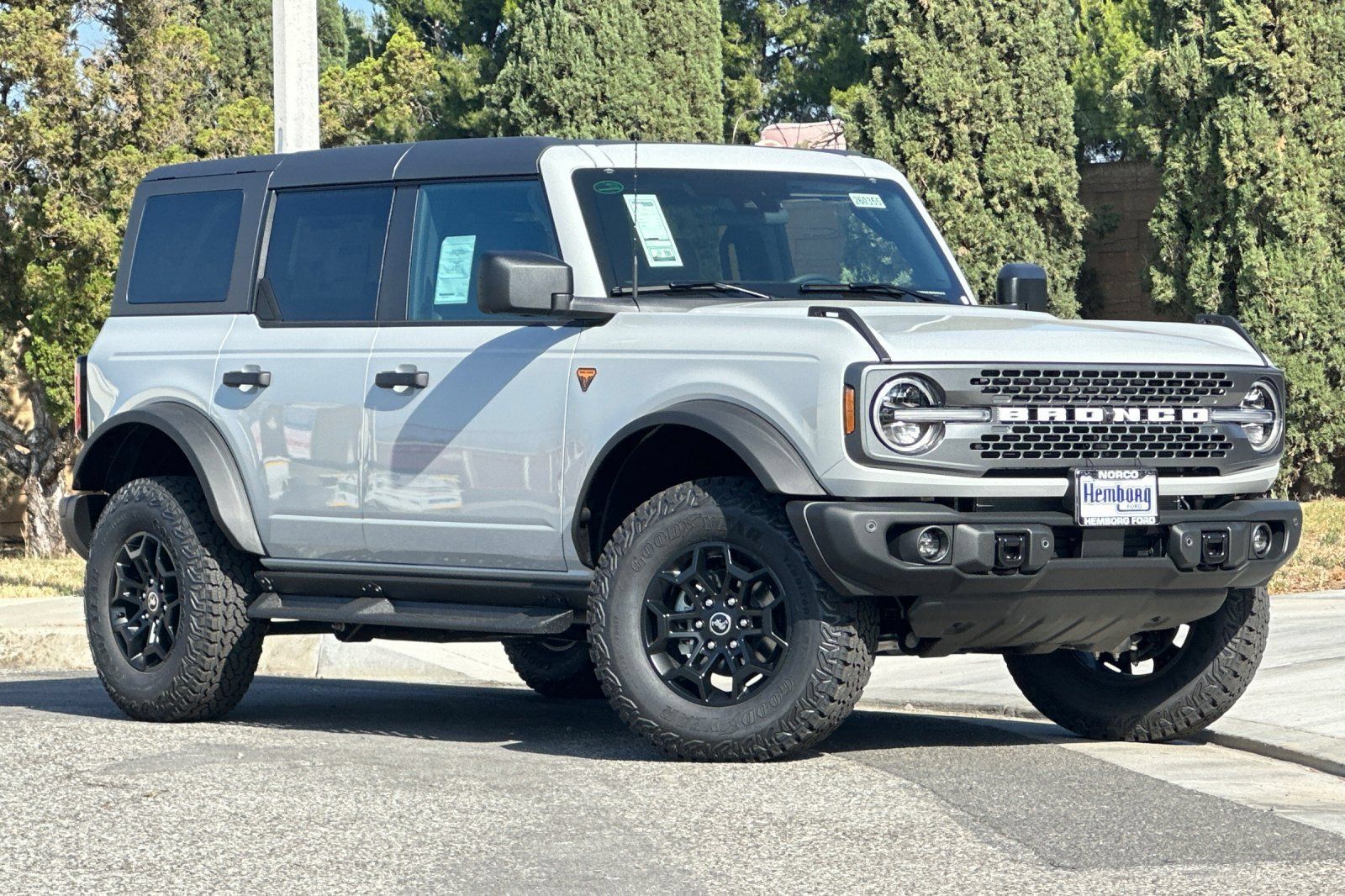 New 2026 Ford Bronco Badlands AWD/4WD image 2