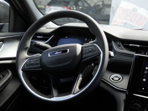 New 2026 Jeep Grand Cherokee Laredo RWD image 28