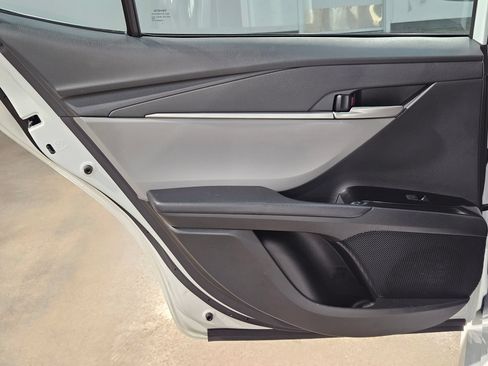 Used 2025 Toyota Camry LE w/ Convenience Package FWD image 34