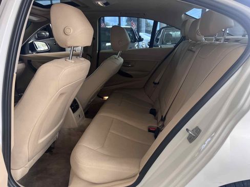Used 2014 BMW 328i Sedan RWD image 9