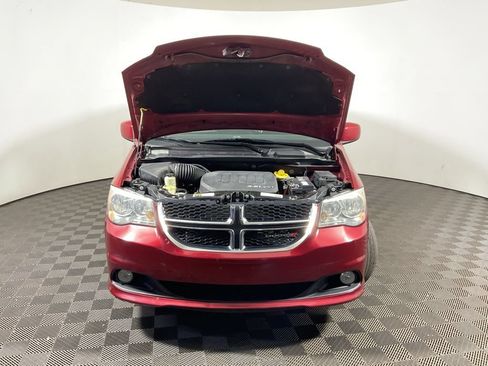 Used 2014 Dodge Grand Caravan SXT FWD image 8