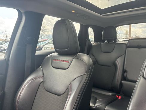 Used 2021 Jeep Cherokee Trailhawk w/ Sun, Sound & Nav Group image 20