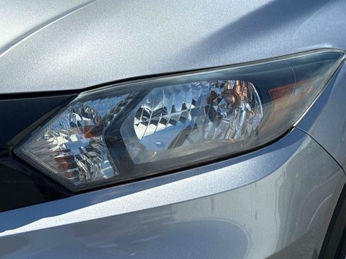 Used 2018 Honda HR-V LX image 10