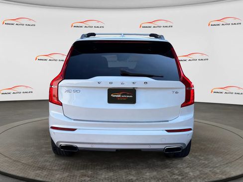 Used 2018 Volvo XC90 T6 Momentum w/ Convenience Package AWD/4WD image 9