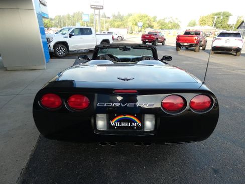 Used 2000 Chevrolet Corvette Convertible w/ Performance Handling Pkg image 4