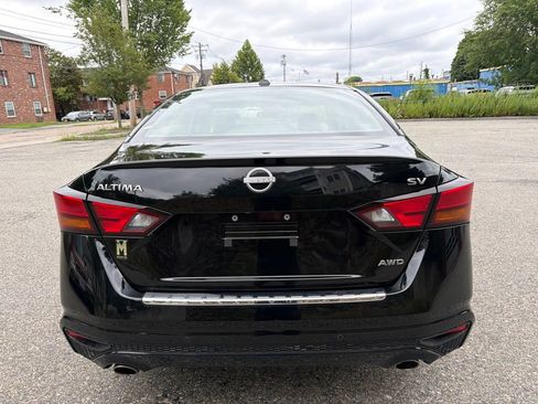 Used 2023 Nissan Altima 2.5 SV w/ SV Premium Package AWD/4WD image 5