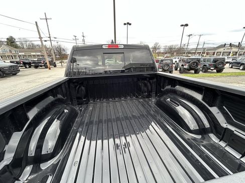 New 2026 RAM 1500 4x4 Crew Cab image 8