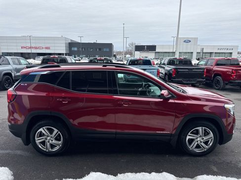 Used 2018 GMC Terrain SLE w/ Driver Convenience Package image 5