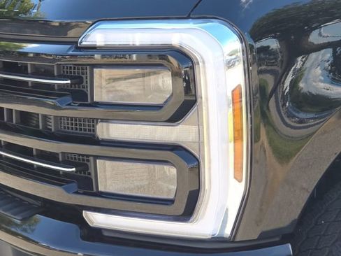 New 2026 Ford F350 Platinum w/ FX4 Off-Road Package image 4