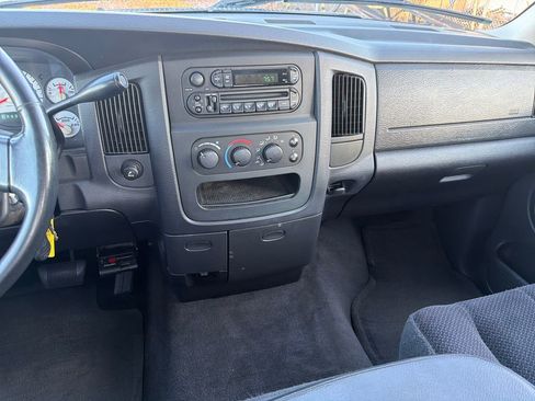Used 2004 Dodge Ram 2500 Truck SLT image 19