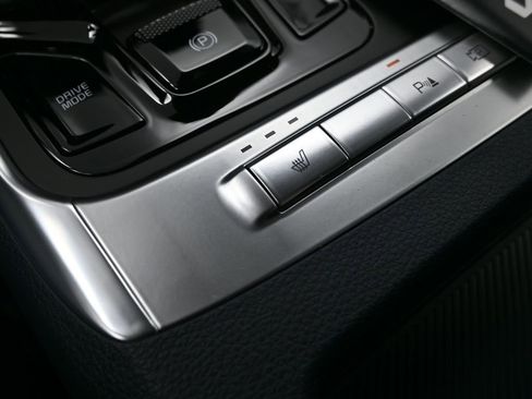 New 2026 Kia Carnival EX FWD image 25