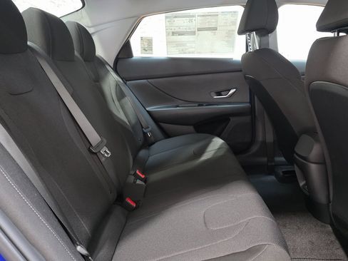 New 2026 Hyundai Elantra SE image 12