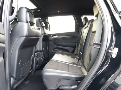 Used 2020 Jeep Grand Cherokee Altitude image 24