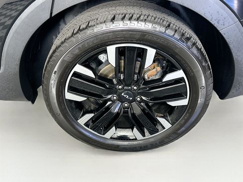 Used 2024 Kia Telluride SX AWD/4WD image 11