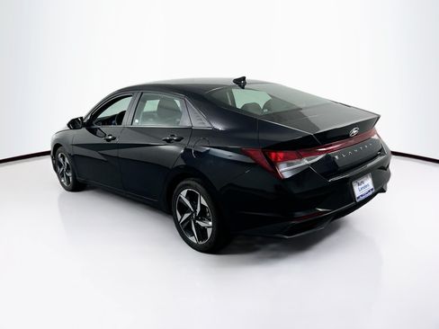 Used 2023 Hyundai Elantra SEL w/ Convenience Package FWD image 7