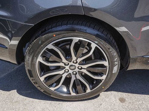 Used 2018 Land Rover Range Rover Sport HSE AWD/4WD image 8
