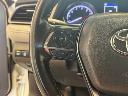 Used 2021 Toyota Camry SE FWD image 24