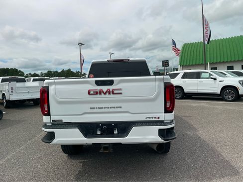 Used 2022 GMC Sierra 2500 AT4 AWD/4WD image 7