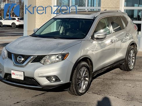Used 2016 Nissan Rogue SL w/ SL Premium Package image 1