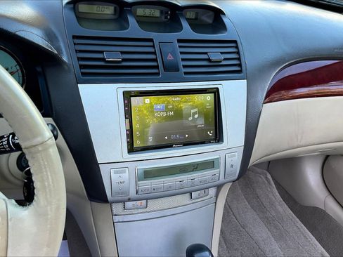 Used 2005 Toyota Solara SLE FWD image 9