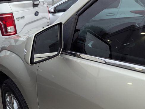 Used 2017 GMC Acadia Limited SLT image 18