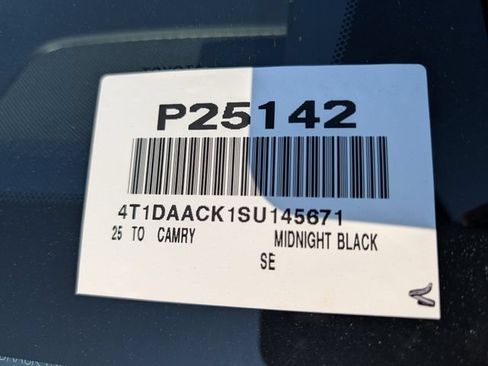 Used 2025 Toyota Camry SE FWD image 34