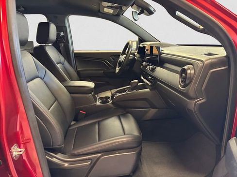 Used 2024 Chevrolet Colorado Trail Boss image 16