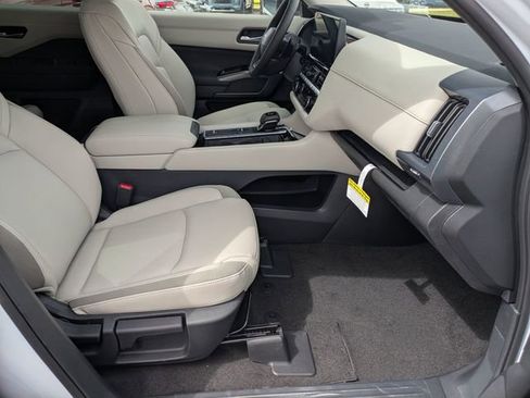 New 2026 Nissan Pathfinder SL image 33