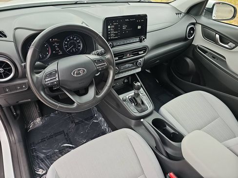 Certified 2023 Hyundai Kona SEL w/ Convenience Package AWD/4WD image 15