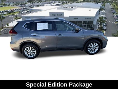 Used 2019 Nissan Rogue S w/ Special Edition Package FWD image 3