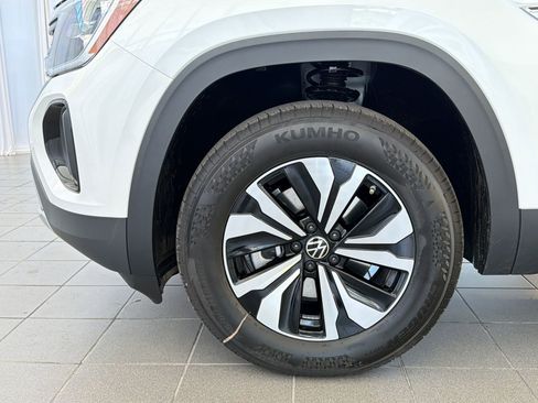 New 2026 Volkswagen Atlas Cross Sport SE AWD/4WD image 12