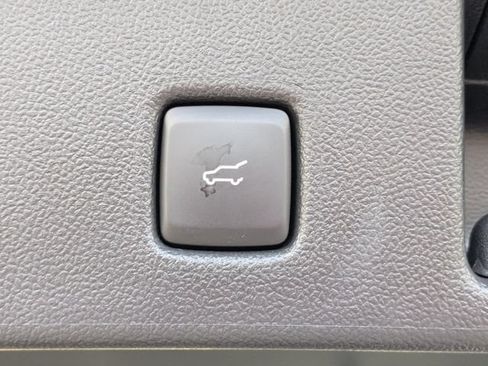 Used 2025 Ford Escape SE w/ PHEV Premium Package FWD image 29