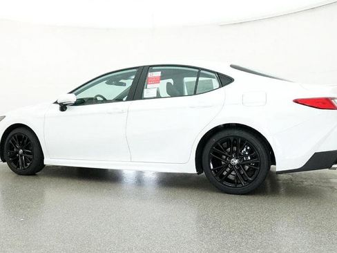 New 2026 Toyota Camry SE image 34