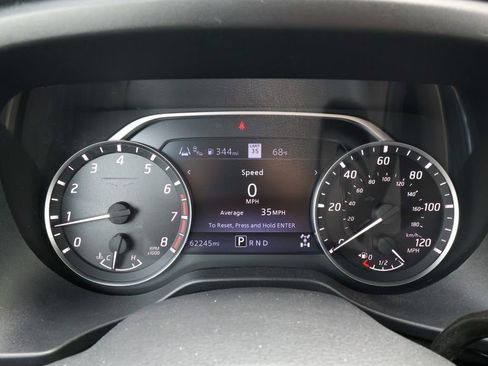 Used 2021 Nissan Titan Platinum Reserve w/ Moonroof Package AWD/4WD image 26
