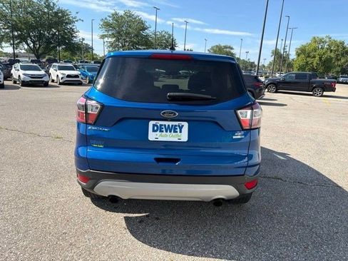 Used 2017 Ford Escape SE AWD/4WD image 4