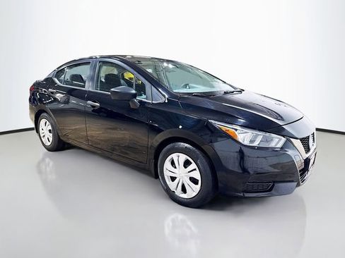 Used 2021 Nissan Versa S FWD image 5
