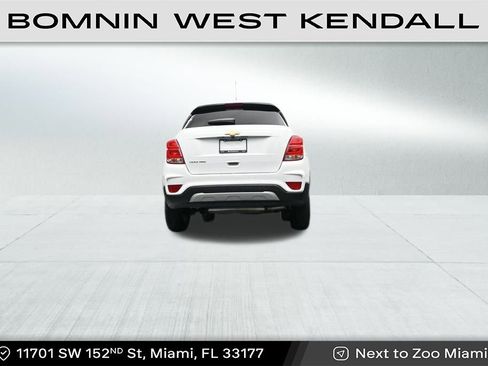 Used 2022 Chevrolet Trax LT w/ LT Convenience Package image 24