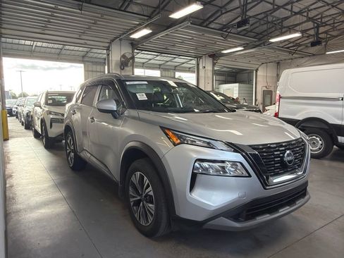 Used 2023 Nissan Rogue SV w/ SV Premium B Package AWD/4WD image 1