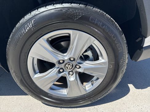 Used 2025 Toyota RAV4 LE image 11