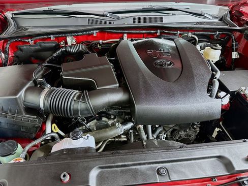 Used 2022 Toyota Tacoma SR image 28