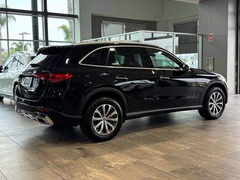Used 2026 Mercedes-Benz GLC 300 4MATIC image 33