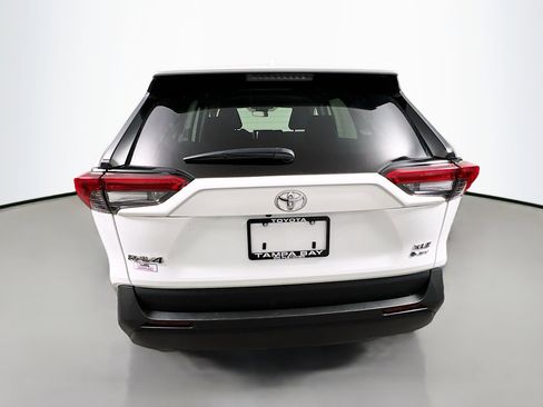 Used 2025 Toyota RAV4 XLE image 6
