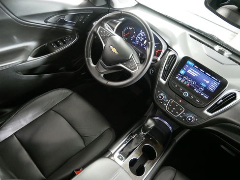 Used 2022 Chevrolet Malibu Premier image 9