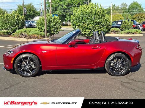 Used 2025 MAZDA MX-5 Miata Grand Touring w/ Appearance Package RWD image 9