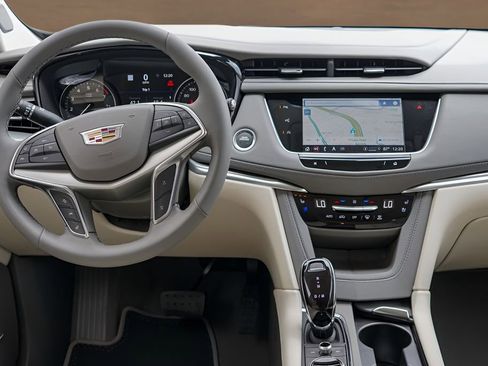 New 2026 Cadillac XT5 Premium Luxury w/ Driver Assist Package FWD image 23