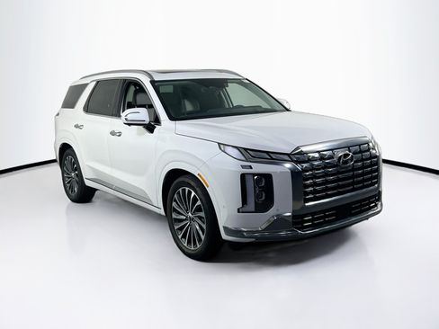 Used 2025 Hyundai Palisade Calligraphy AWD/4WD image 3